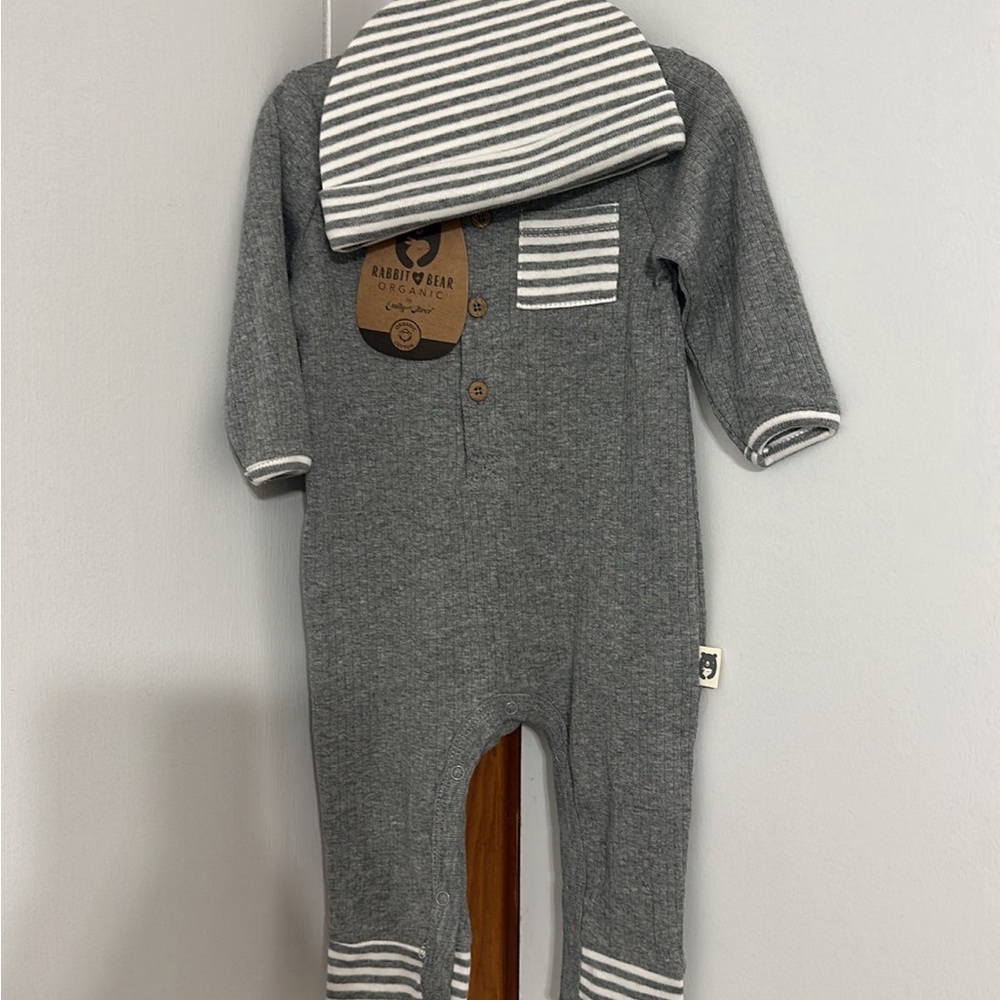 Brand New Rabbit Bear organic outfit and hat 3-6 months
